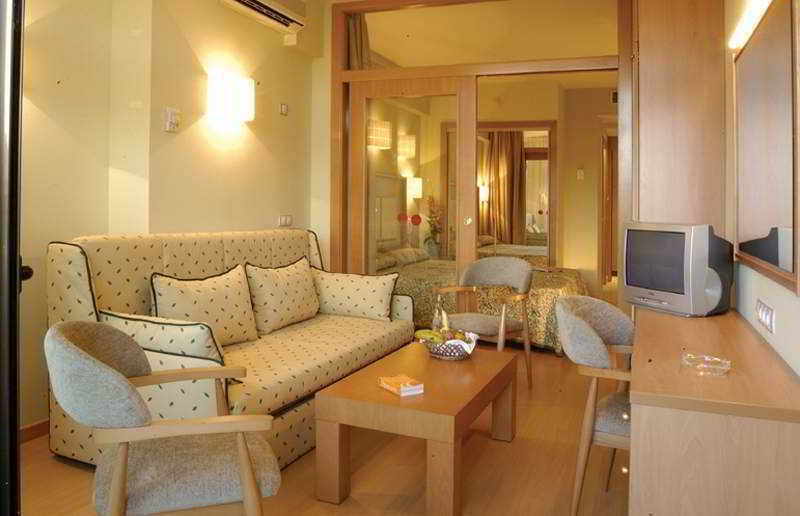 Evenia Olympic Hotel